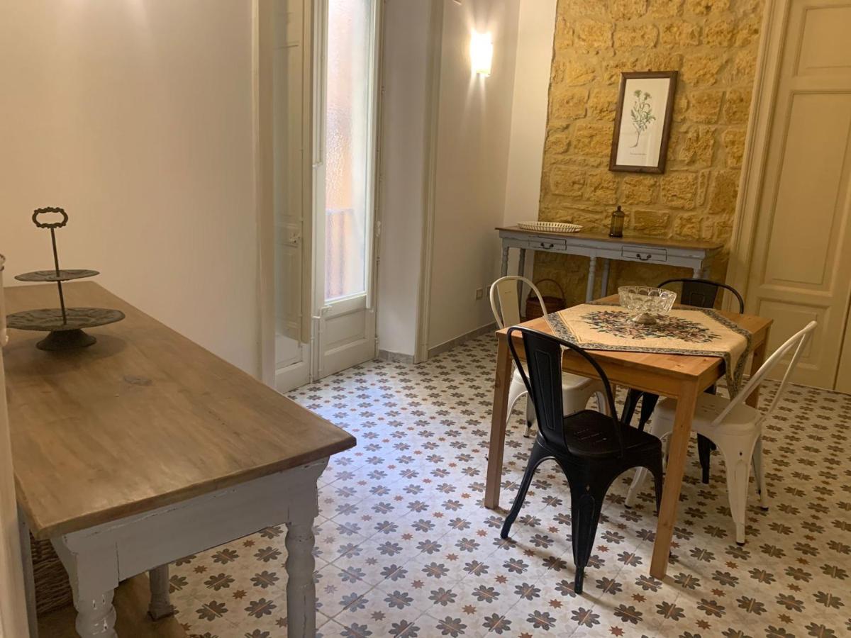 Charme In Centro - Tourist Rental Agrigento Exterior photo